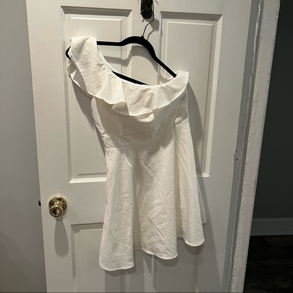 White One Shoulder Ruffle Mini Dress - Picture 3 of 7